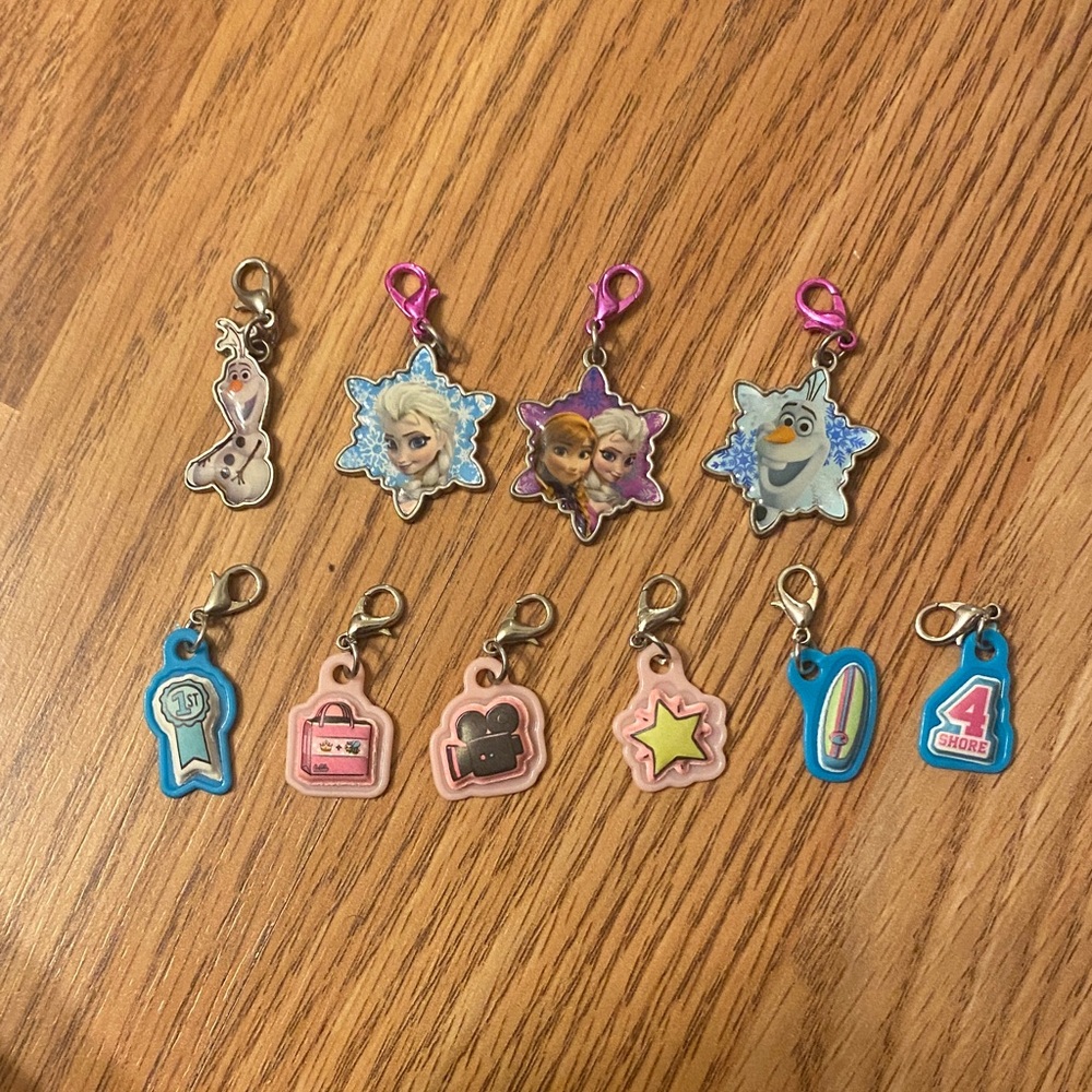 Disney Frozen Charm Bracelet Set - Pink and Blue